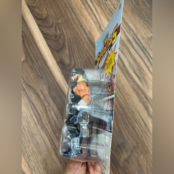 Mattel W Superstar Hulk Hogan 5.5 inch Action Figure - Picture 8 of 9